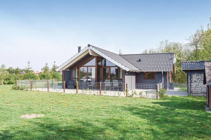 Ferienhaus für 6 Personen, mit Terrasse und Sauna in Stauning