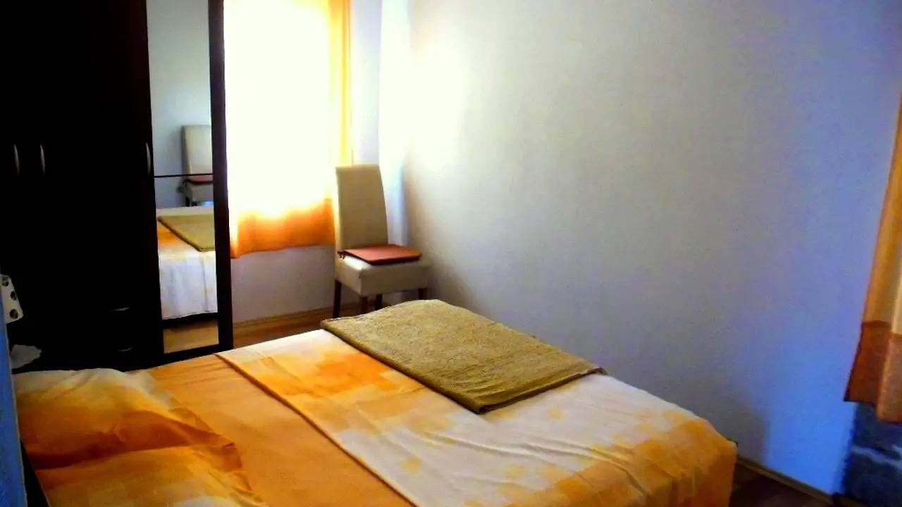 Cijeli apartman za odmor, Ferienwohnung für 5 Personen (75 m²) in Lukoran in Lukoran, Otok Ugljan