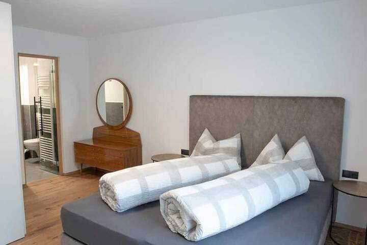 Ferienwohnung für 8 Personen, mit Balkon und Sauna sowie Garten in Latsch - 2