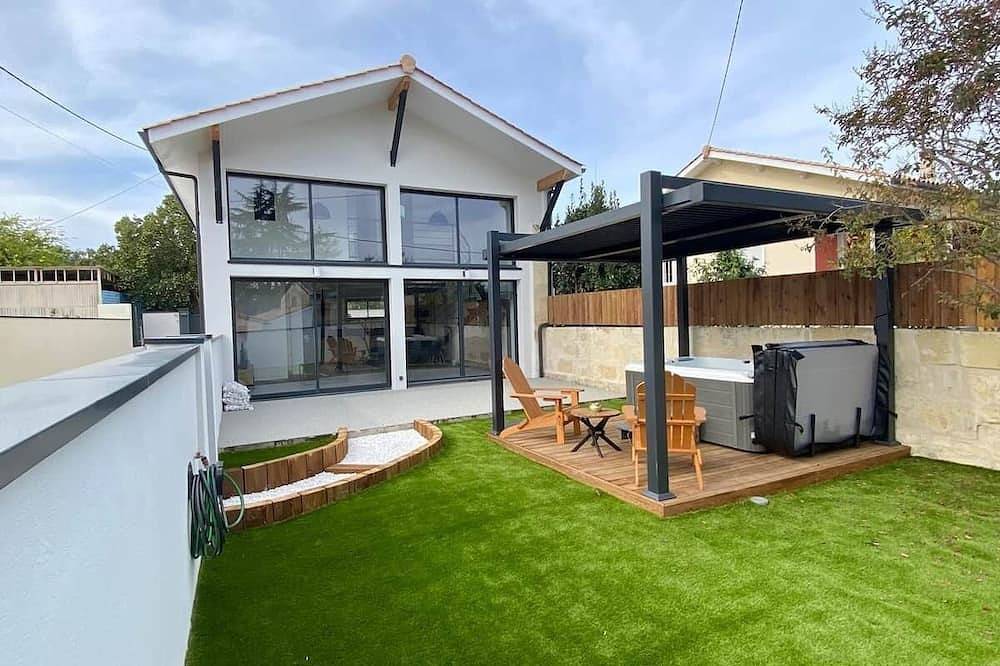 Logement luxe/ spa privatif à 20 min de Bordeaux in Saint-André-de-Cubzac, Région de Blaye