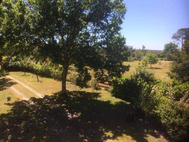Gîte pour 4 personnes, avec jardin et vue, adapté aux familles à Lesperon - 3