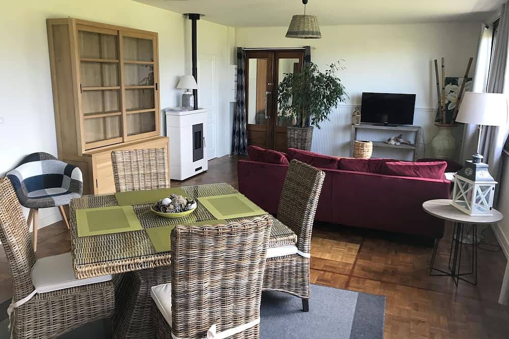 Appartement entier, Location loft vue baie du kernic in Plouescat, Côte des Légendes