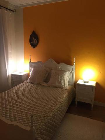Gîte pour 7 personnes, avec vue ainsi que terrasse et jardin, animaux acceptés dans Melo