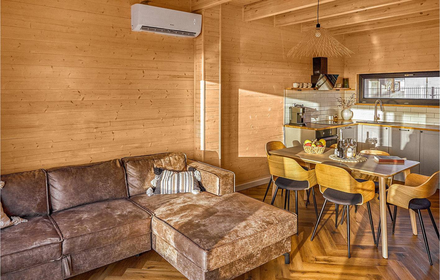Ferienhaus für 7 Personen mit Terrasse in Trzęsacz, Powiat gryficki