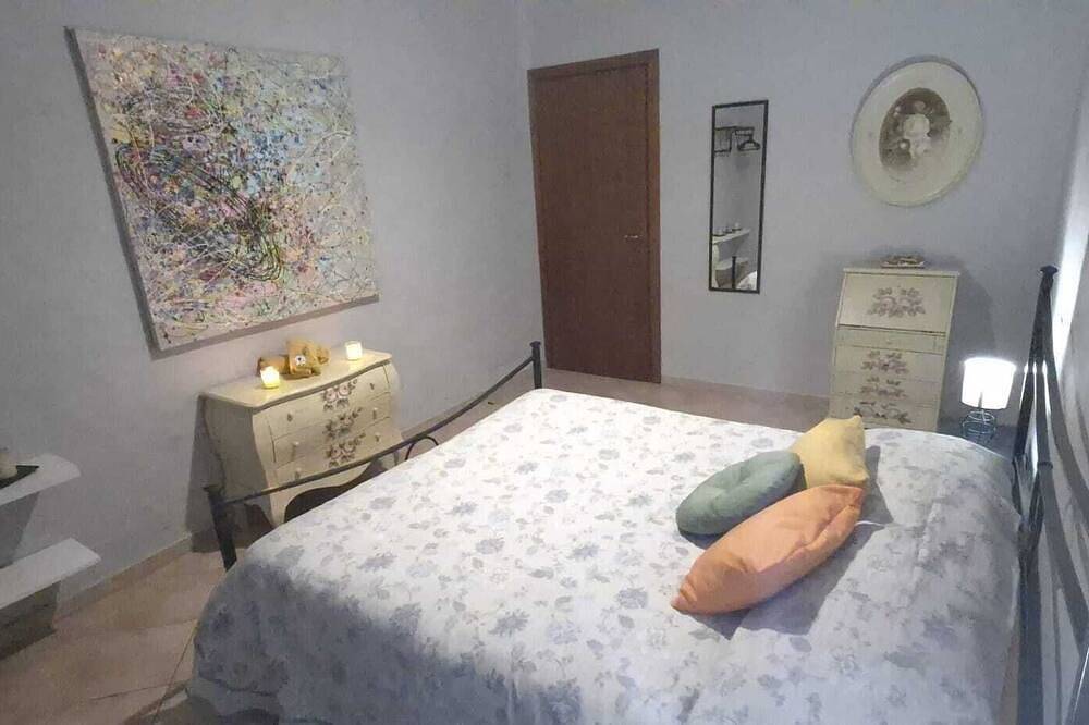 Ganze Wohnung, Nice apartment with large terrace in Portoscuso, Carbonia-Iglesias Provinz