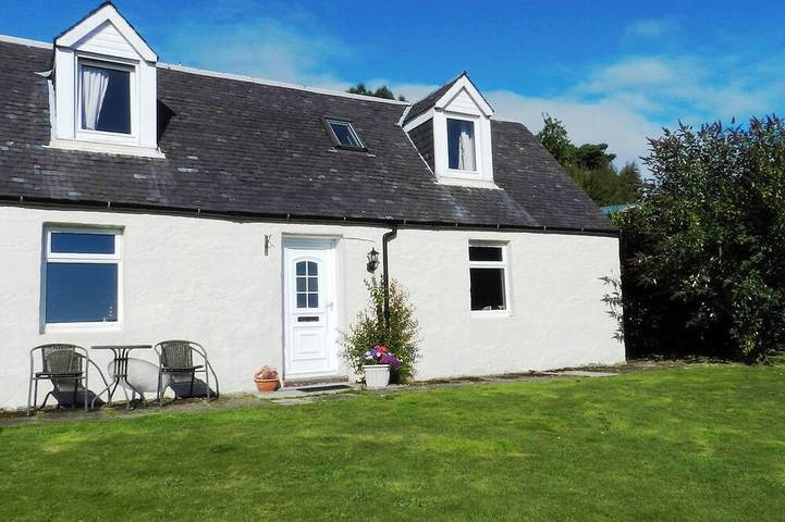 Cottage for 4 people, with garden, with pets on Isle of Arran