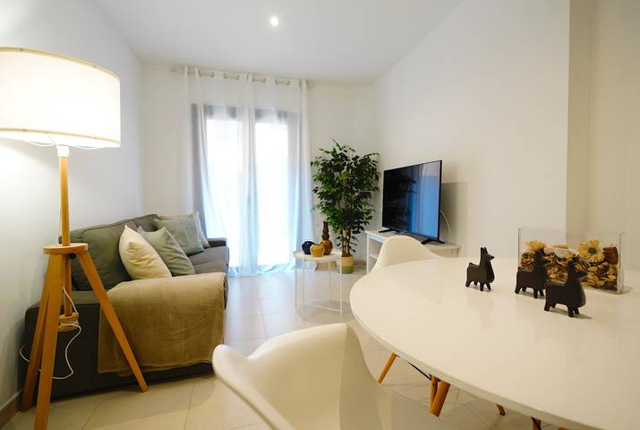 Ganze Wohnung, Ferienwohnung für 4 Personen mit Balkon/Terrasse in Palma Altstadt, Palma
