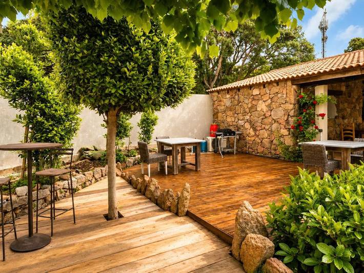 Chambre d’hôte pour 3 personnes, avec piscine ainsi que jacuzzi et jardin à Sotta - 2