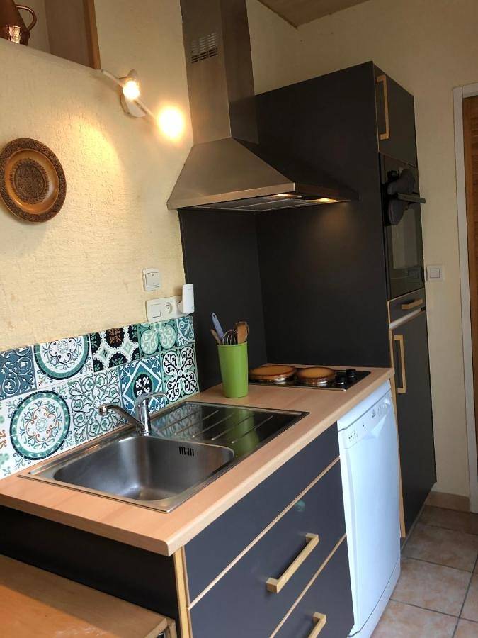 Two-Bedroom House in Saint-Pierre-de-Maillé, Vienne (France)