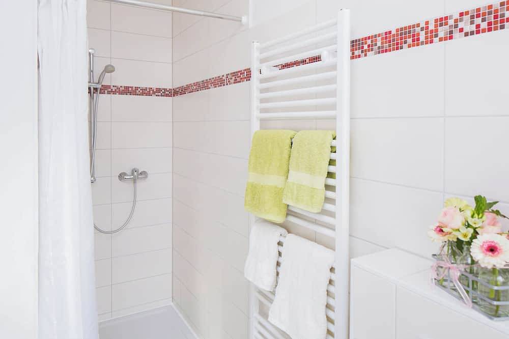 Ganze Wohnung, Ferienwohnung Seerose (Haus Über´m See) in Caputh, Schwielowsee