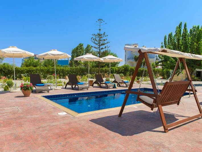 Location de vacances pour 8 personnes, avec jardin et terrasse à Faliráki - 3