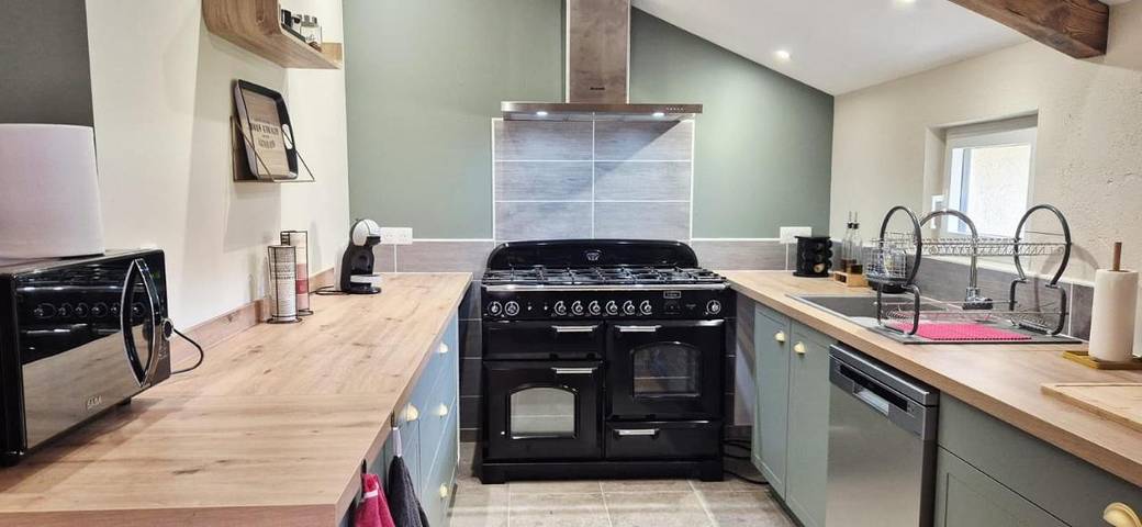 Location de vacances pour 2 personnes, avec terrasse ainsi que piscine et jardin, animaux acceptés à Creysse - 4