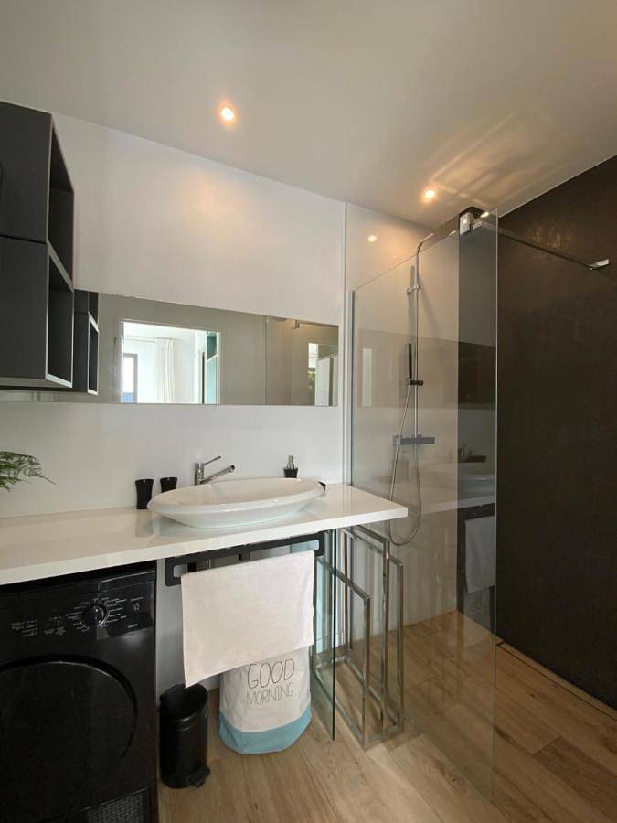Appartement entier, Arradon 400m bourg, plages et port in Arradon, Côte des Mégalithes