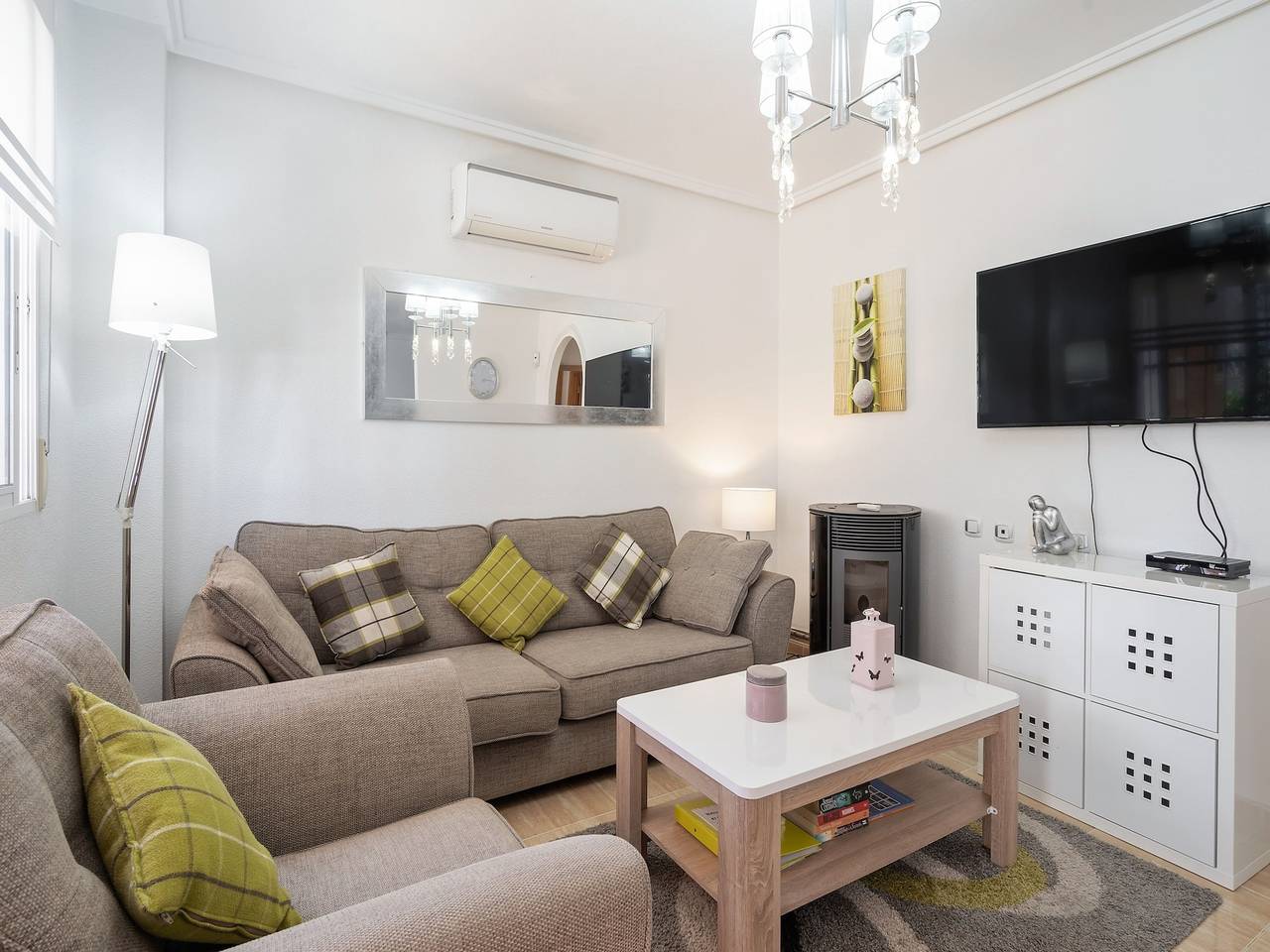 Inviting holiday home in Lo Crispin with shared pool in Lo Crispin, Algorfa