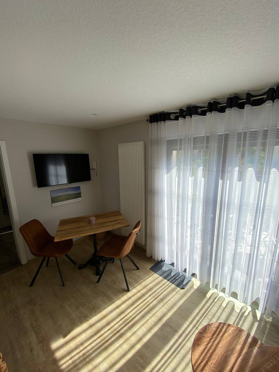 Ganze Wohnung, Ferienwohnung "Auszeit" mit privater Terrasse, Garten und Wlan in Bad Liebenwerda, Naturpark niederlausitzer heidelandschaft (Brandenburg)