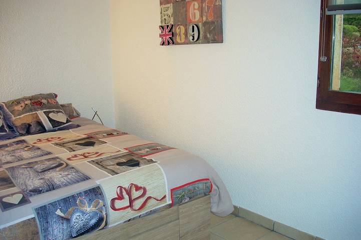 Appartement entier, Plage à pied, 2 chambres, clim wifi, bien équipé in La Coudoulière, Six-Fours-les-Plages