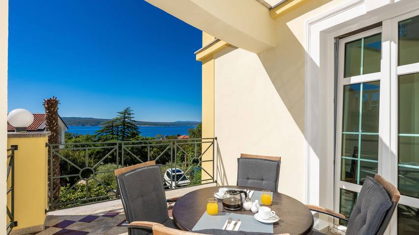 Ganze Wohnung, Apartman Villa Roza Crikvenica by Villas Guide in Gradsko kupalište (Crikvenica), Crikvenica