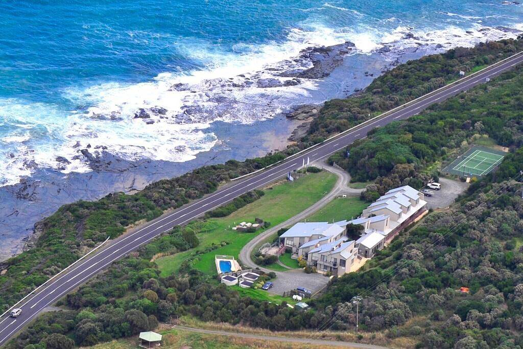 Ganze Wohnung, 12 Whitecrest Resort - Pool & Amazing Ocean Views in Wye River, Colac Otway Shire