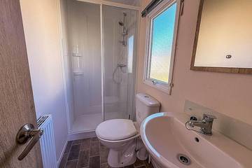 Bungalow for 6 People in Waveney District, Suffolk, Photo 4