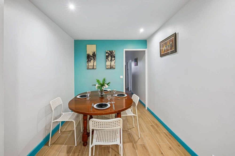 Appartement entier, Chic apart with parking in Mantes-la-Jolie, Yvelines