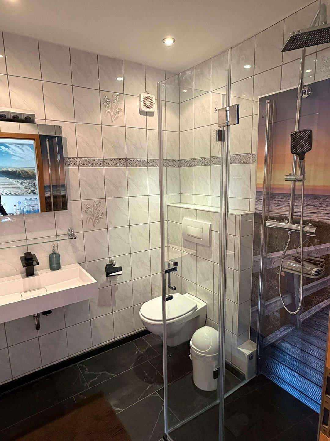 Ganze Wohnung, Komfortable Ferienwohnung Storchennest mit Balkon nahe Bad Liebenstein in Bad Liebenstein, Wartburg und Umgebung