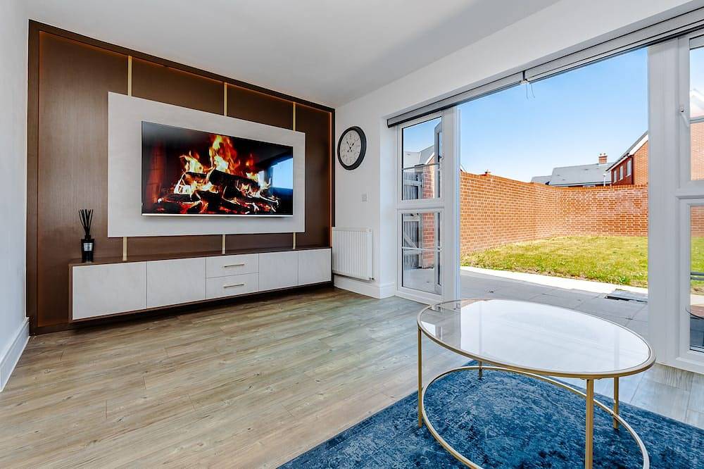 My Chester Luxury 3bedroom Home in Myland, Colchester