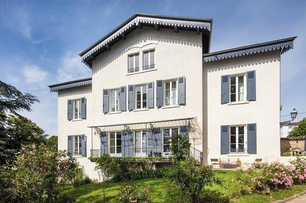 Harmonie - Maison spacieuse avec piscine à Oullins in Oullins, Lyon et ses environs