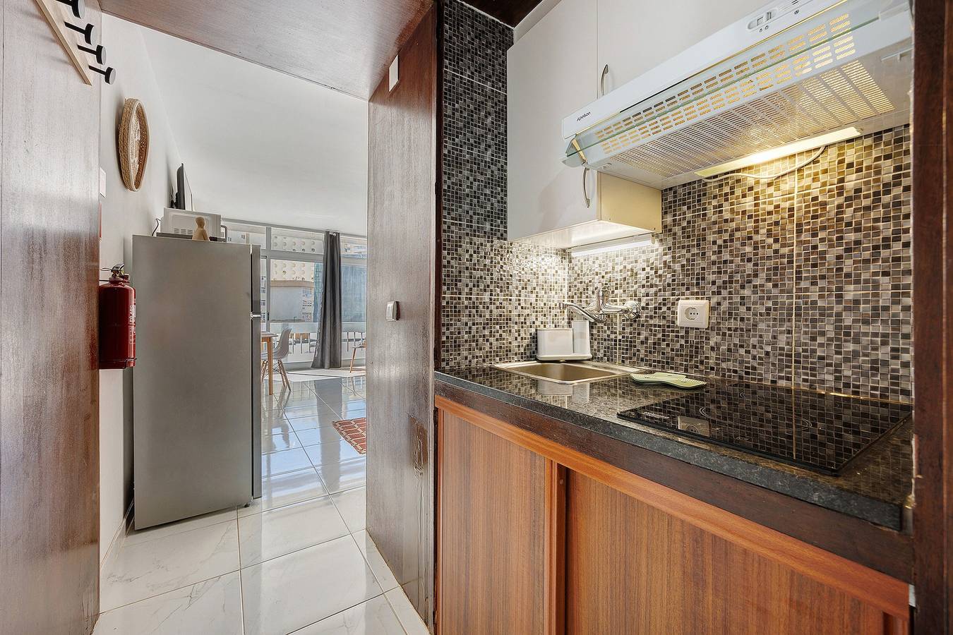 Ganzes Studio, Studio-Apartment 'Ocean – Haustierfreundlich' mit Balkon, Wlan und Klimaanlage in Praia da Rocha, Portimão
