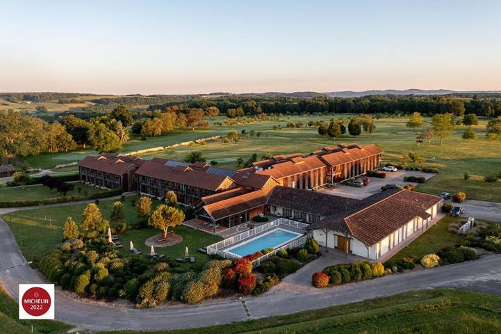 Hôtel pour 2 personnes, avec Balcon et Terrasse ainsi que Jacuzzi et Jardin dans Château des Vigiers