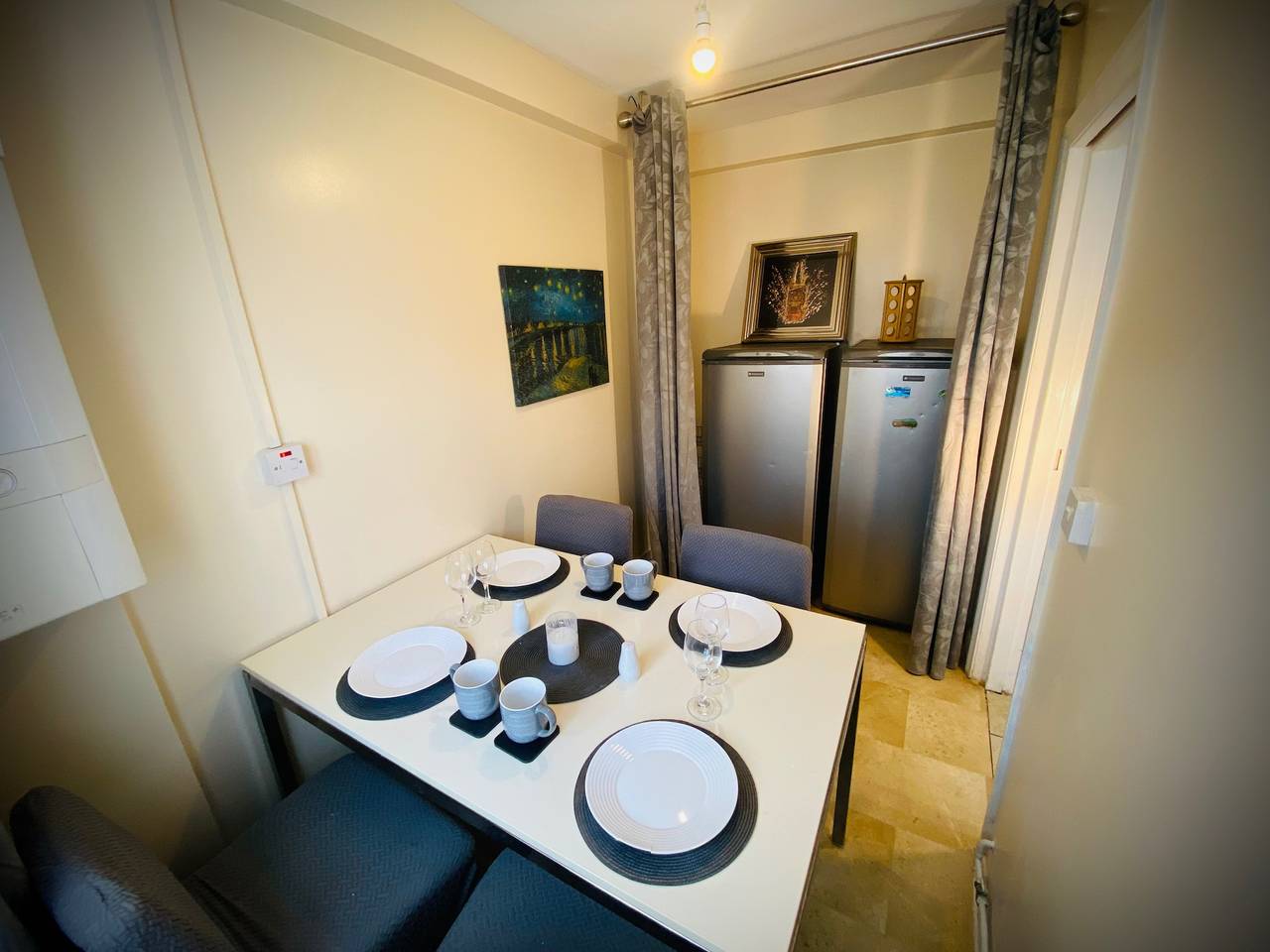 Modern-privategarden-Family-20Mintoldn in Stevenage, Hertfordshire