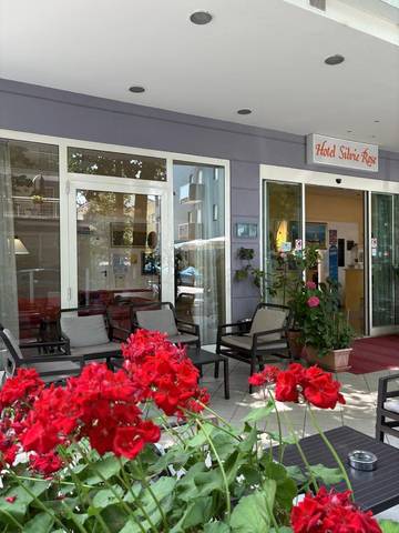 Hôtel pour 2 personnes, avec terrasse, animaux acceptés à Cesenatico