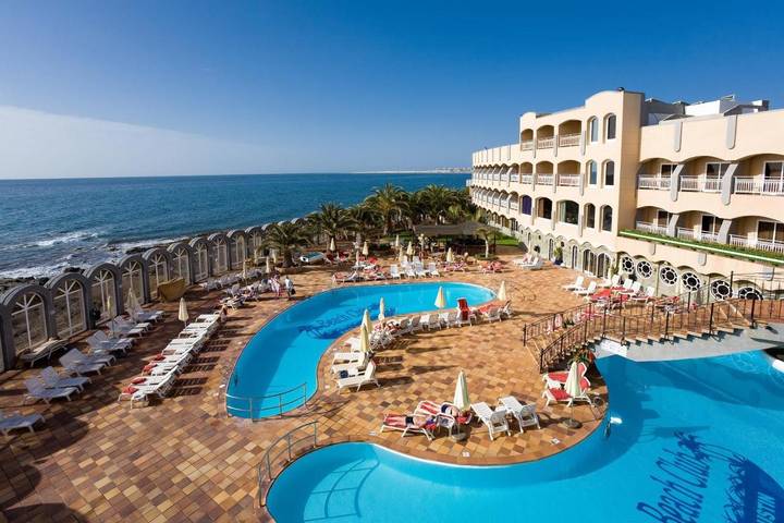 Hôtel pour 2 personnes, avec piscine et jardin ainsi que jacuzzi et sauna