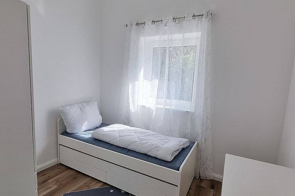 Ganze Wohnung, \"Steuerbord\" - Moderne Ferienwohnung in Varel in Langendamm, Varel