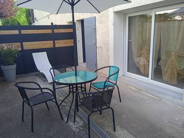 Gîte pour 2 personnes, avec jardin à Jonzac
