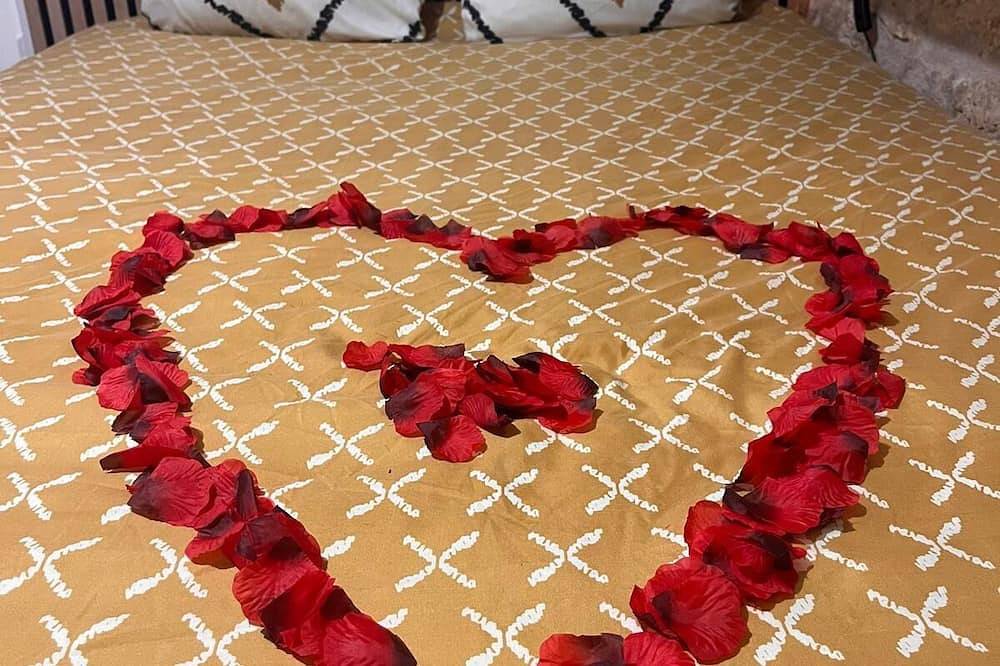 Entire apartment, Studio Atypique, Cosy et Neuf au Centre-ville in Angoulême, Charente