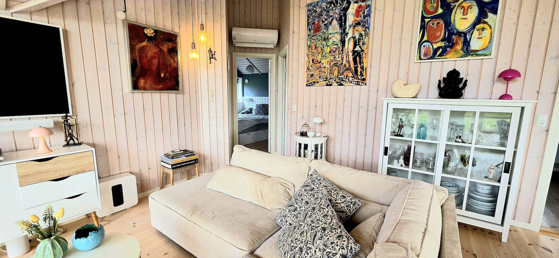 Nah am Wasser – Ruhe, Spa und Komfort in Vellerup, Skibby