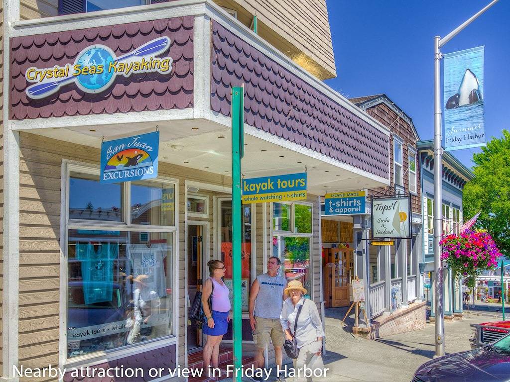 Waterfront Cabin in der Nähe von Roche Harbour! - (Elephant House) in Roche Harbor, San Juan Island