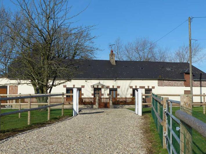 Location de vacances pour 4 personnes, avec terrasse, animaux acceptés dans Életot - 2