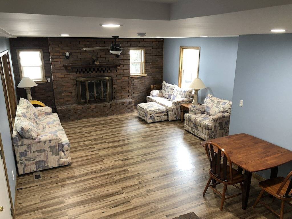 Lakefront home Wonder Lake Il - Close to Lake Geneva and Twin Lakes Wi in McHenry County