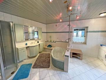 Vakantieappartement voor 6 Personen in Bad Brambach, Saksen, Afbeelding 2