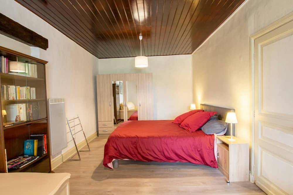 Retiro rural con encanto en Périgord: casa renovada, 2 hab, 4 pers, jardín, internet, cerca de Périgueux in Cornille, Périgord Blanc