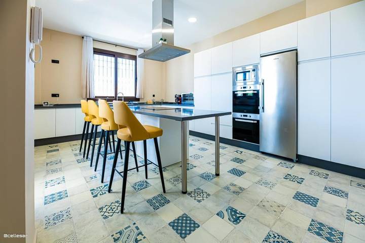 Chalet para 20 personas, con piscina y jardín además de sauna y jacuzzi en Provincia de Sevilla - 2