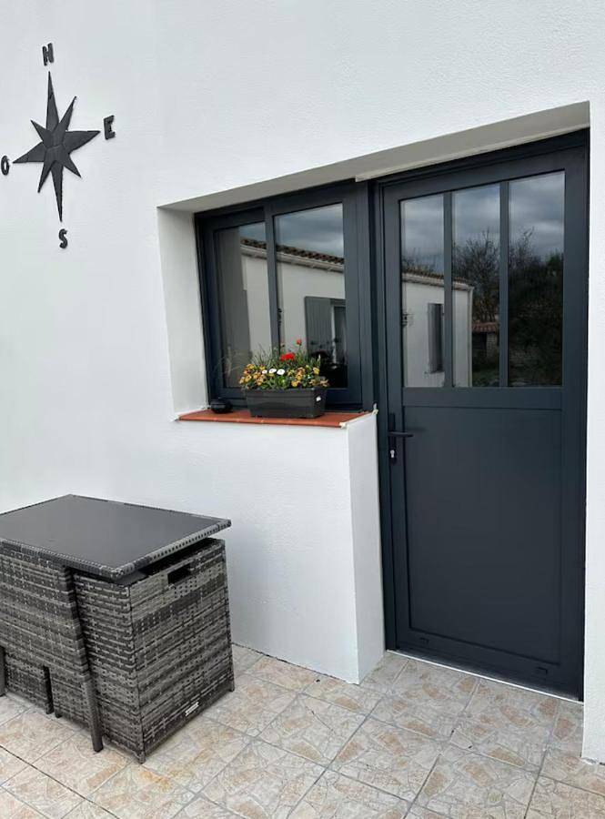 Gîte pour 2 personnes, avec jardin et terrasse à Loix - 4