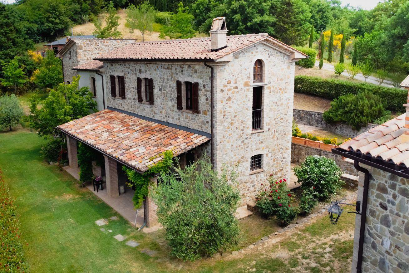Villa Comunalia by Mmega in Umbertide, Valtiberina