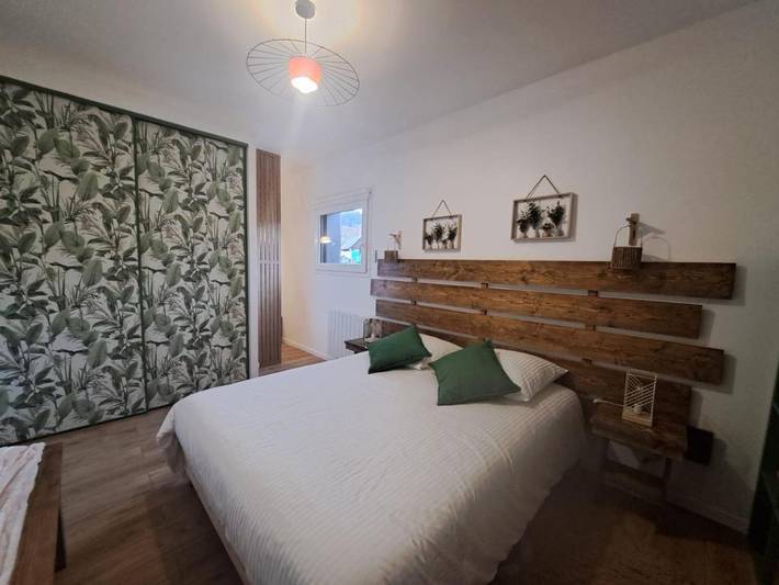 Chalet pour 6 personnes, avec terrasse et vue, animaux acceptés à Chambon-sur-Lac - 2