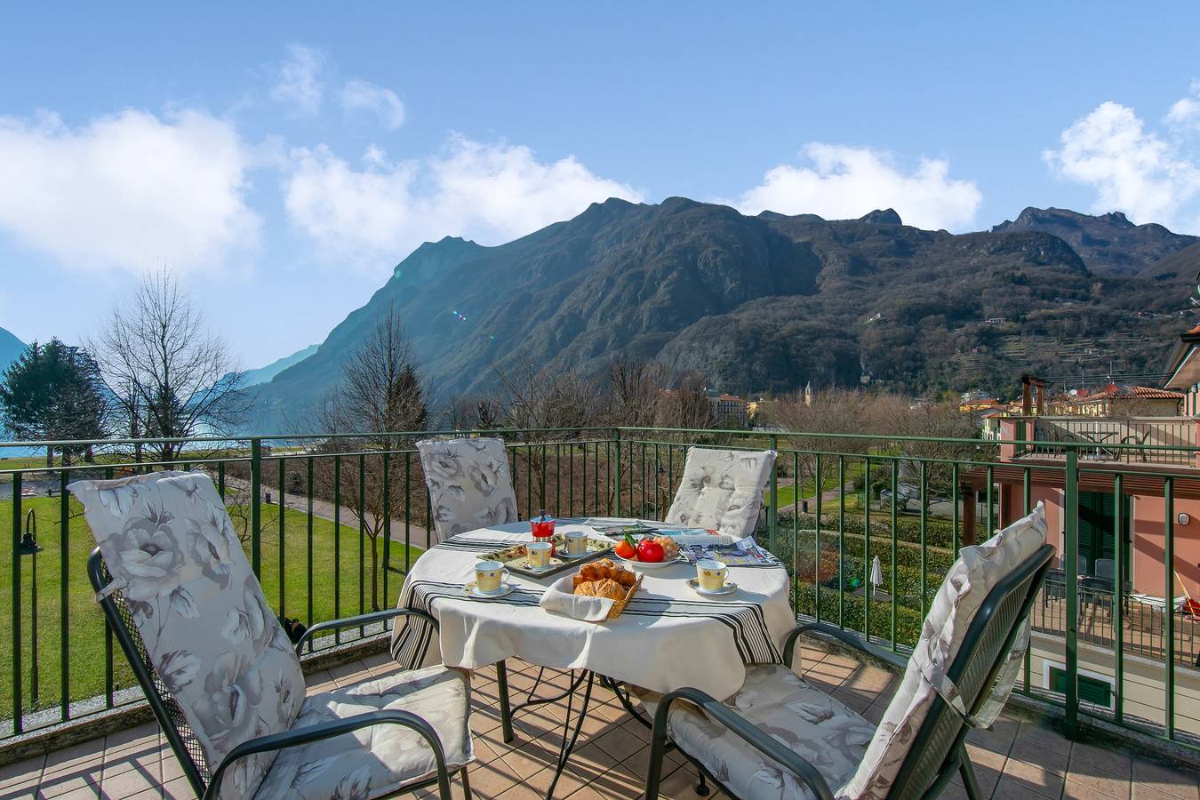 Ganze Wohnung, Ferienwohnung für 4 Personen mit Seeblick in Porlezza, Gemeinde Porlezza