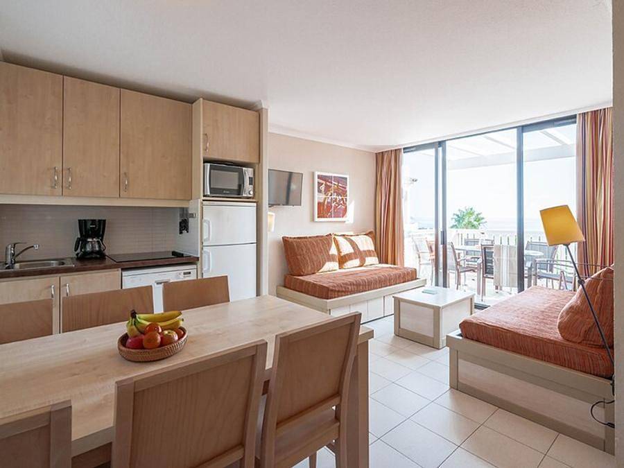 Pierre & Vacances Résidence L'Anse de Pramousquier - Wohnung 6 personen - Apartment 6 pers-1 Schlafzimmer+1 Schlafbereich-Terrasse oder Balkon-Meerblick-Südseite in Pramousquier, Le Lavandou
