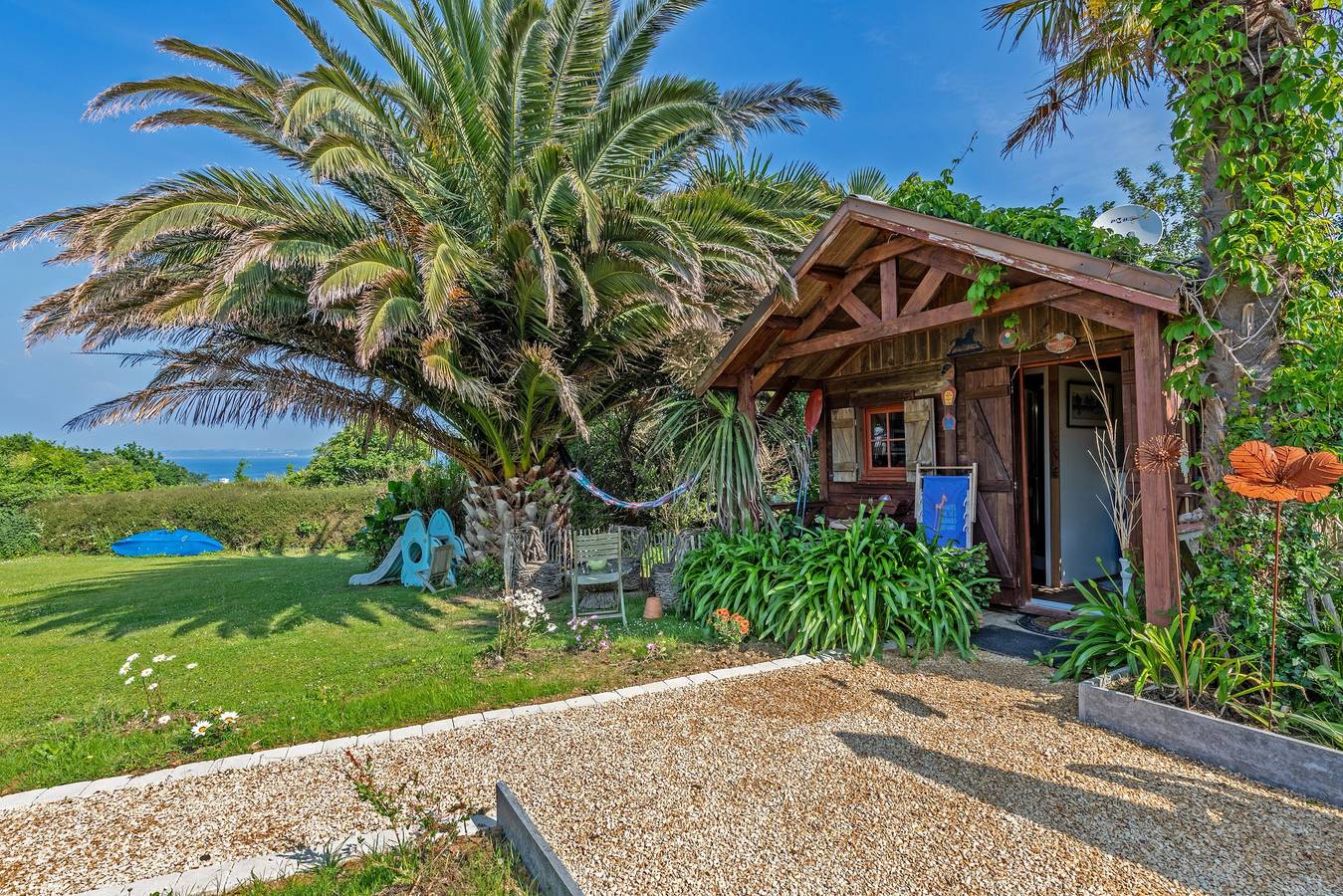 Chalet met tuin en zeezicht op 100 m, privéterras en eigen tuin, foto 14
