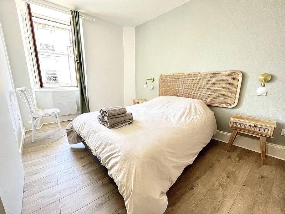 Appartement entier, One-Bedroom Apartment in Bourg-de-Péage, Région de Valence