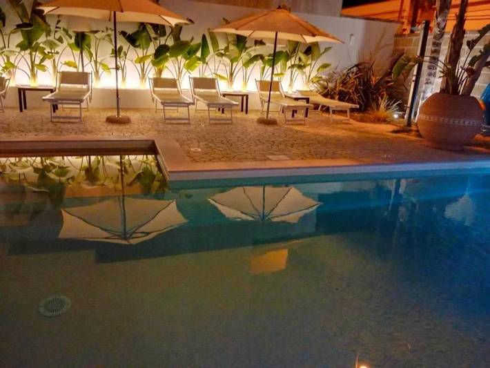 B&b, con Giardino e Piscina nonché Panorama a Giurdignano
